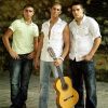 Download track Me Crecen Los Cuernos