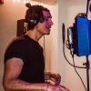 Download track Ojitos Lindos