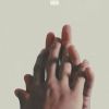 Download track Commas