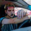 Download track Non-Binary