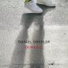 Download track Dinero