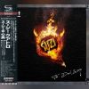 Download track Hey Queenie