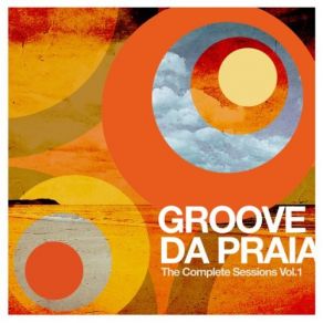 Download track Walking On The Moon Groove Da Praia