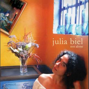 Download track Shhh... Julia Biel
