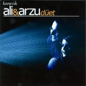 Download track Halay Potpori (Gavak Gazeli Yarim Elmacı Güzel Aglen Yar Aglen Aluc Dald) Kıvırcık Ali, Arzu