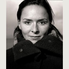 Download track Easy (Remix) Emiliana Torrini