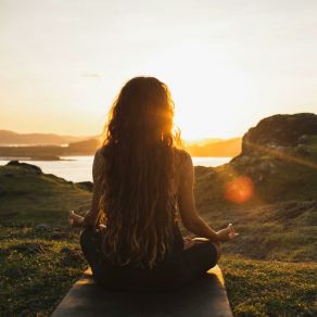 Download track Peaceful Vibes For Study And Focus Rain Storm Sounds