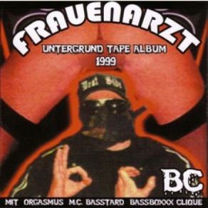 Download track 1, 2, 3 Oberkörper Frei FrauenarztTanga Lilly