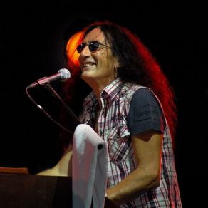 Download track I Don'T Wanna Wait Ken Hensley