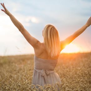 Download track Follow The Sun The Massage Girl