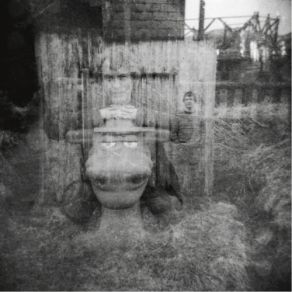 Download track Binary Stars Over Venice Richard Youngs