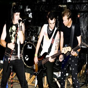 Download track She Leaves The Lights On CRY ENVY