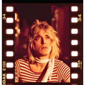 Download track Leave My Heart Alone (Live At The Rainbow Theatre, February 1974) Mick Ronson