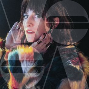 Download track Bus (Interlude) Klara VytiskovaInterlude