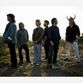 Download track Long Way To Go Railroad Earth