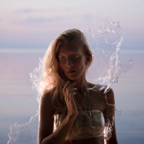 Download track HUNTING FOR PEARLS Iamamiwhoami