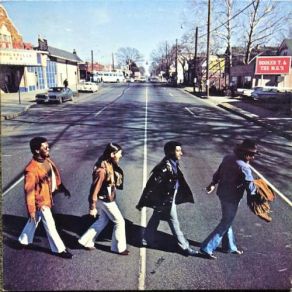 Download track Medley: Golden Slumbers + Carry That Weight + The End + Here Comes The Sun Booker T & The MG'S