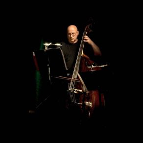 Download track Programme Seven (Sorting 2 Cards In A Pack) Gavin Bryars, Juan Munoz