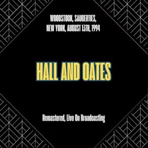Download track Stage Introduction How Does It Feel To Be Back (Live) Daryl Hall, John Oates