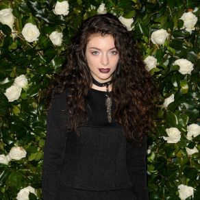 Download track Everybody Wants To Rule The World Lorde